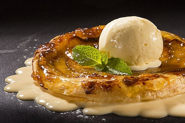 Тёплый яблочный пирог|Warm apple pie